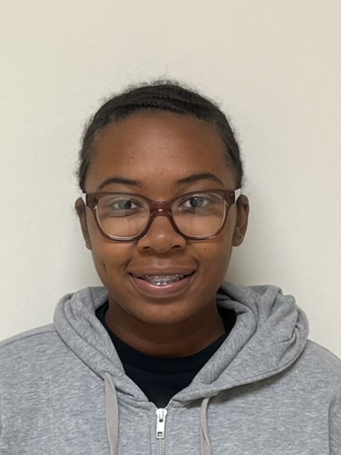 Headshot of Xavia Andrews